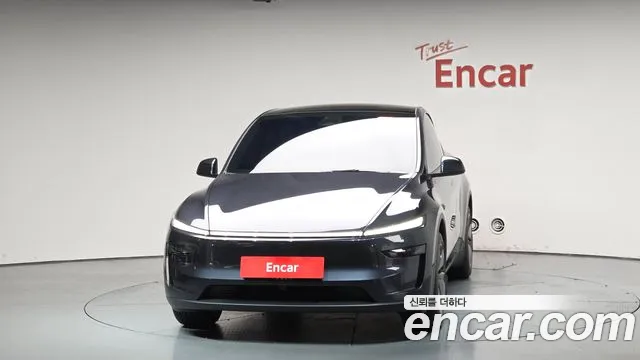 2025 Tesla Model Y RWD VIN LRWYGCFJ4SC174605