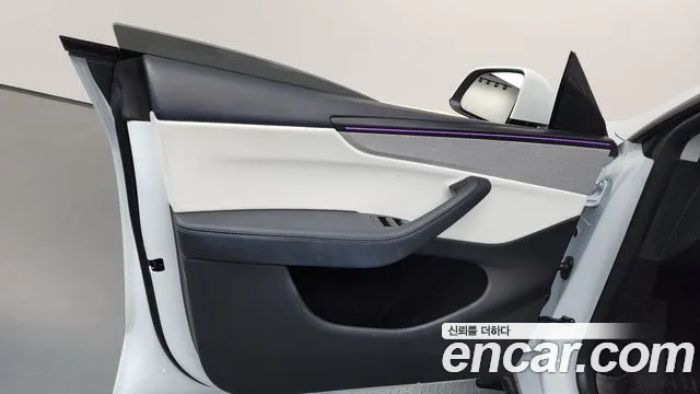 2025 Tesla Model Y RWD Sold VIN LRWYGCFJ9SC052290 – engine bay