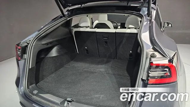 2024 Tesla Model Y Rwd Sold VIN LRWYGCFS2RC424748 – front exterior