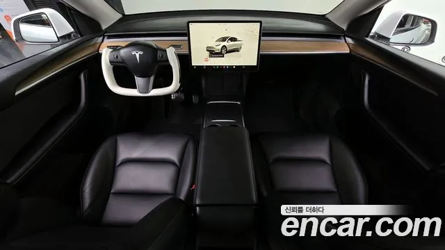 2024 Tesla Model Y RWD Sold VIN LRWYGCFS2RC426239 – interior seats 2024 Tesla Model Y RWD Sold VIN LRWYGCFS2RC426239 – interior seats