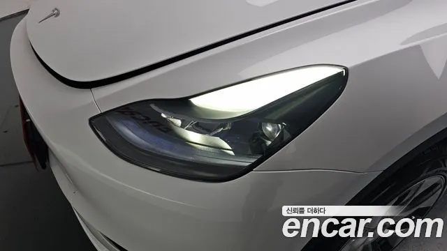 2024 Tesla Model Y RWD Sold VIN LRWYGCFS2RC426788 – trunk area