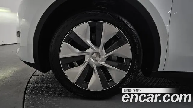 2024 Tesla Model Y RWD Sold VIN LRWYGCFS2RC426788 – photo 23