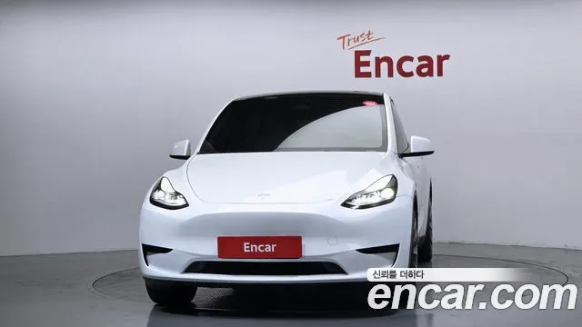 2024 Tesla Model Y RWD VIN LRWYGCFS3RC427805