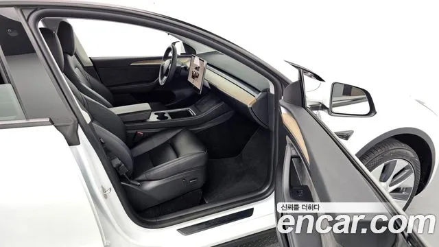 2024 Tesla Model Y Rwd Sold VIN LRWYGCFS4RC159542 – front exterior