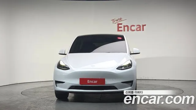 2024 Tesla Model Y RWD VIN LRWYGCFS5RC158917
