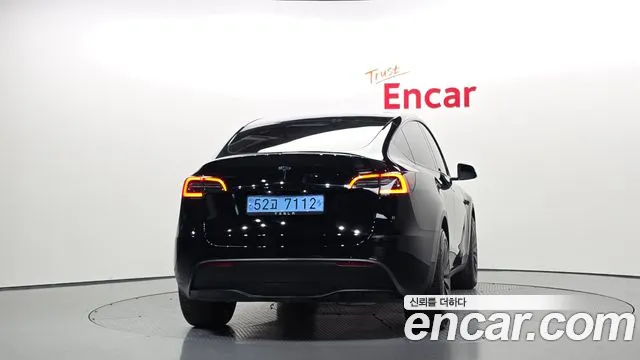 2024 Tesla Model Y RWD Sold VIN LRWYGCFS5RC552787 – dashboard