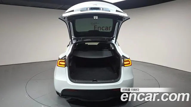 2024 Tesla Model Y RWD Sold VIN LRWYGCFS7RC425765 – undercarriage