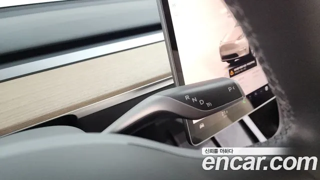 2024 Tesla Model Y RWD Sold VIN LRWYGCFSXRC159237 – exterior detail