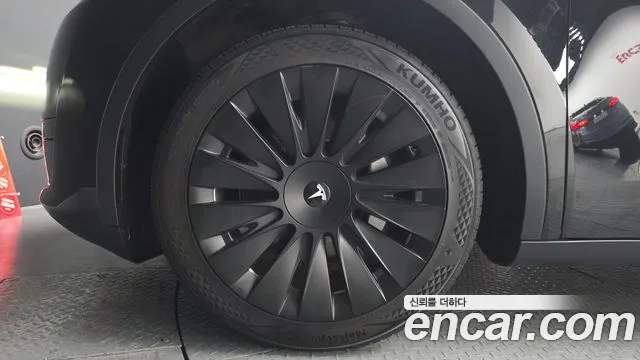 2024 Tesla Model Y RWD VIN LRWYGCFSXRC191251