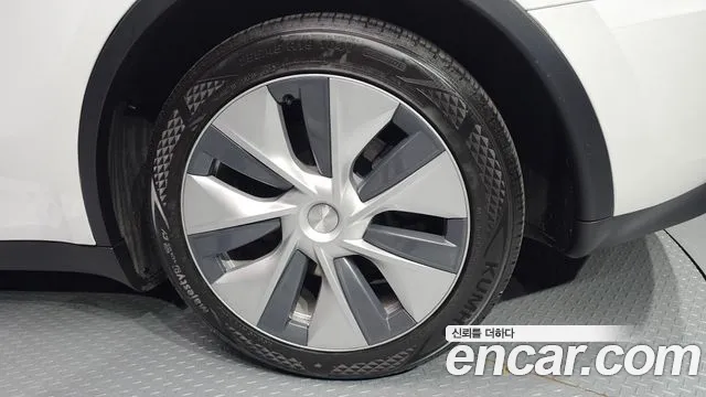 2024 Tesla Model Y RWD Sold VIN LRWYGCFSXRC206749 – photo 16