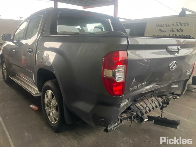 2021 LDV T60 Damaged VIN LSFAM11A3MA047084 – side profile