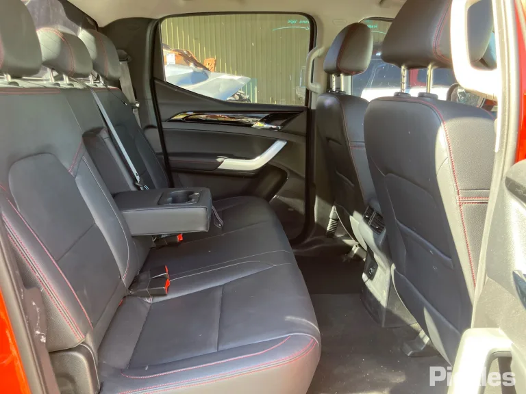 2024 LDV T60 Damaged VIN LSFAM11C1RA055287 – interior seats 2024 LDV T60 Damaged VIN LSFAM11C1RA055287 – interior seats