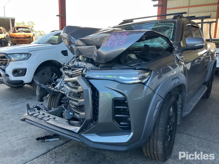 2023 LDV T60 Used VIN LSFAM11C4PA138404 – trunk area