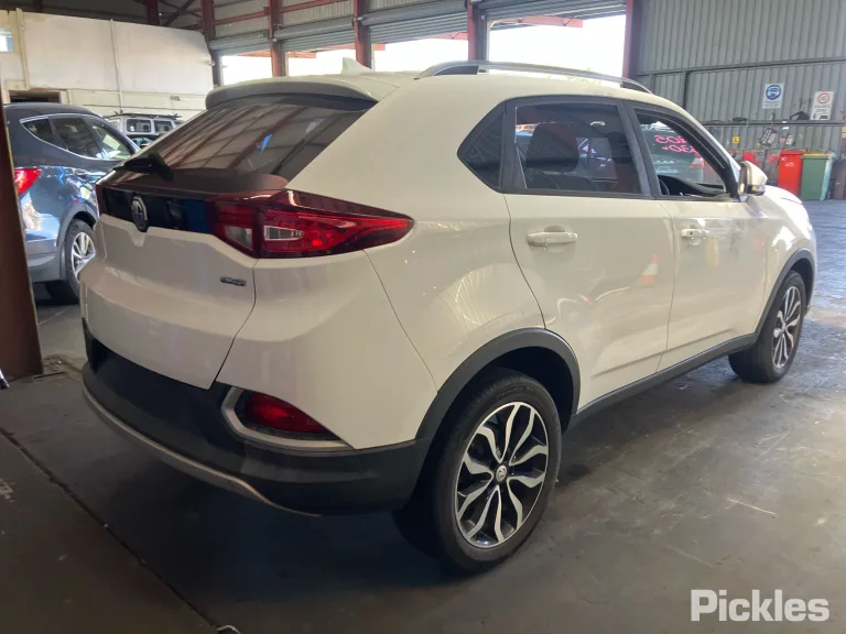 2019 MG GS Damaged VIN LSJA24U93KS055532 – photo 17