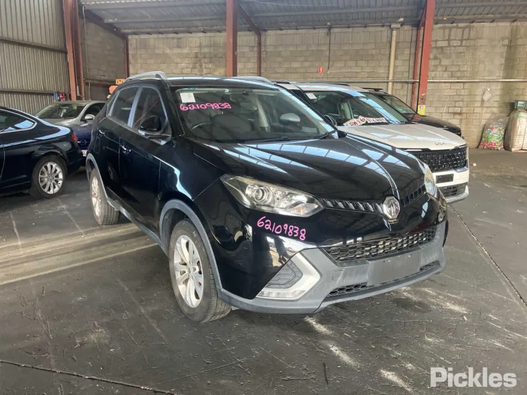 2019 MG GS Damaged VIN LSJA24U97KS013509 – rear exterior