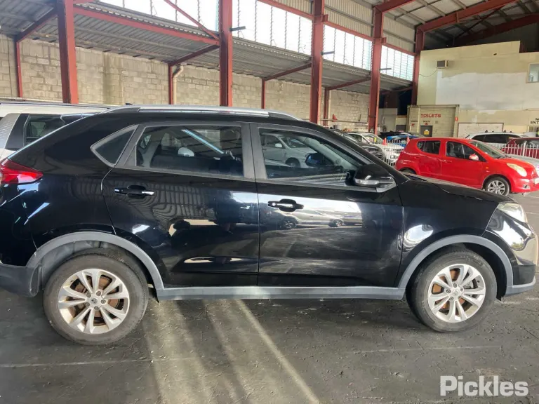 2019 MG GS Damaged VIN LSJA24U97KS013509 – photo 18