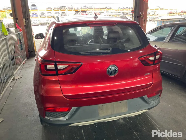 2018 MG ZS Damaged VIN LSJW74C92JG040496 – undercarriage