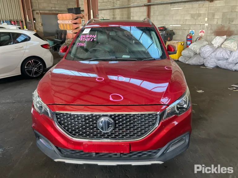 2018 MG ZS Used VIN LSJW74C96JZ050128 – rear exterior