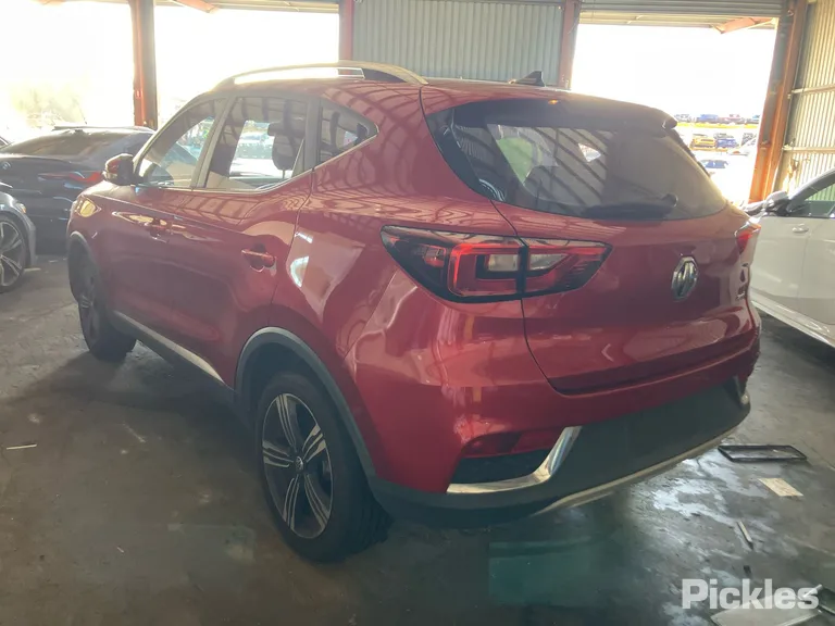 2018 MG ZS Used VIN LSJW74C96JZ050128 – engine bay