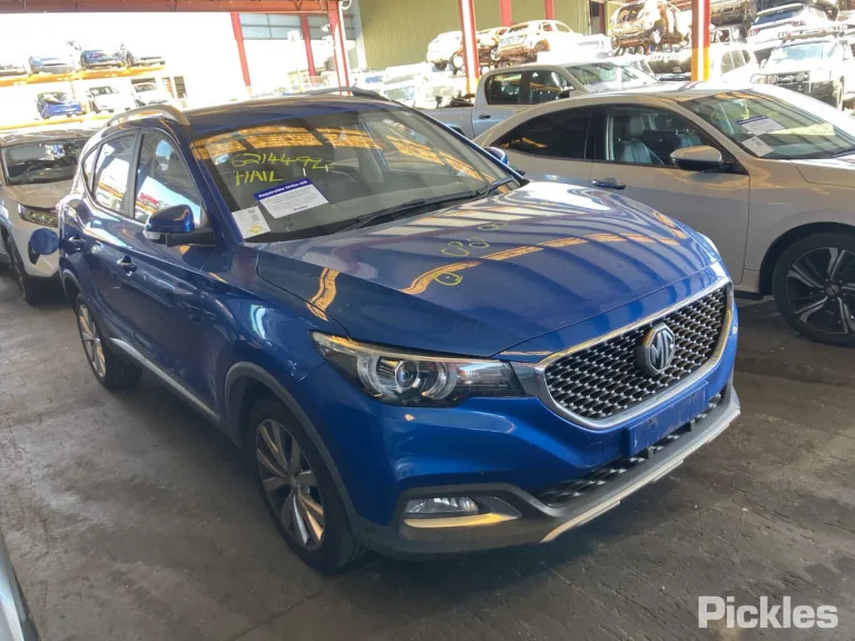 2022 MG ZS Damaged VIN LSJW74U95NZ190028 – engine bay