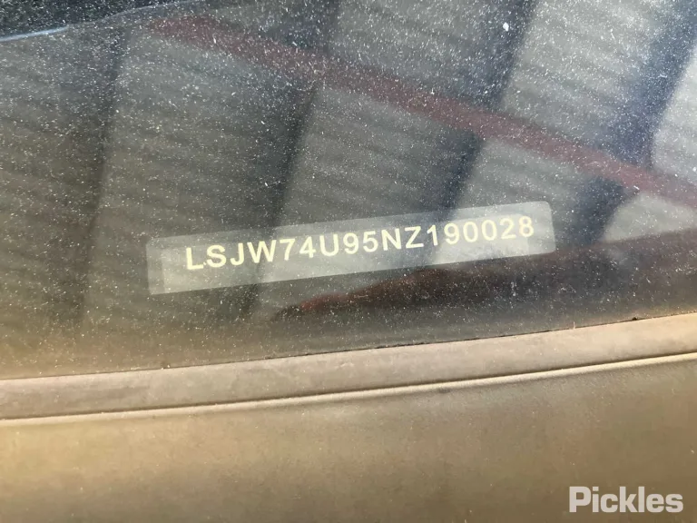 2022 MG ZS Damaged VIN LSJW74U95NZ190028 – undercarriage