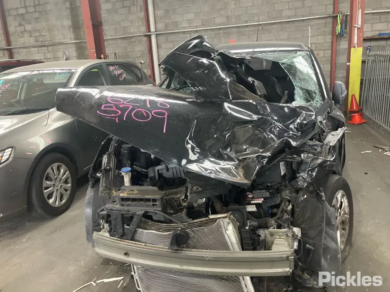 2020 MG MG3 Damaged VIN LSJZ14U90LS102474 – rear exterior