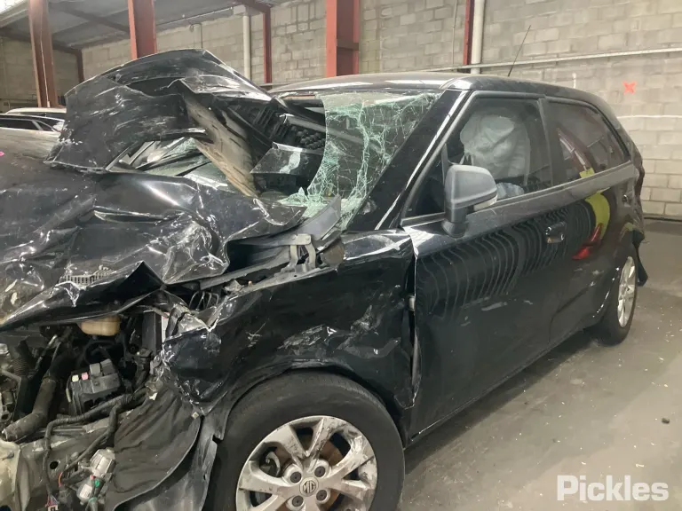 2020 MG MG3 Damaged VIN LSJZ14U90LS102474 – undercarriage