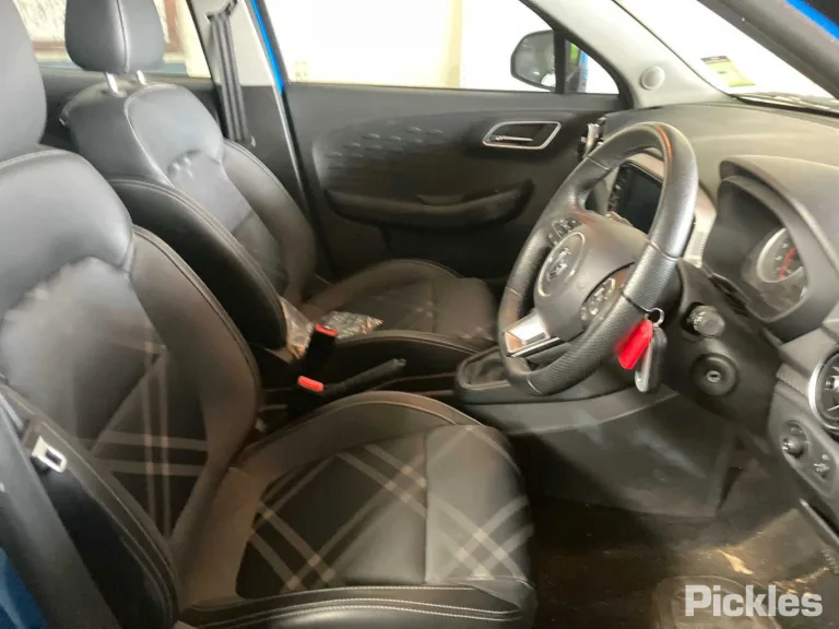 2023 MG MG3 Damaged VIN LSJZ14U94PS051485 – interior seats