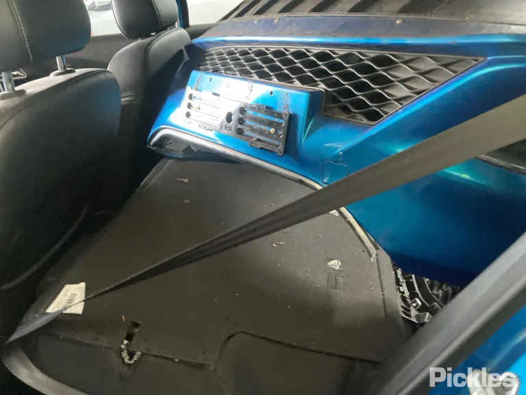 2023 MG MG3 Damaged VIN LSJZ14U94PS051485 – engine bay