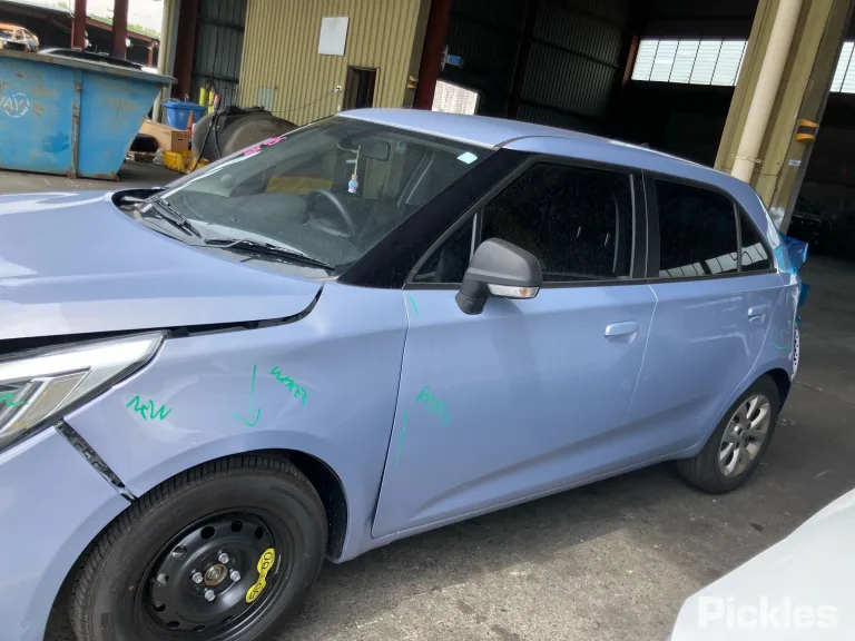 2024 MG MG3 Damaged VIN LSJZ14U9XRS035553 – undercarriage