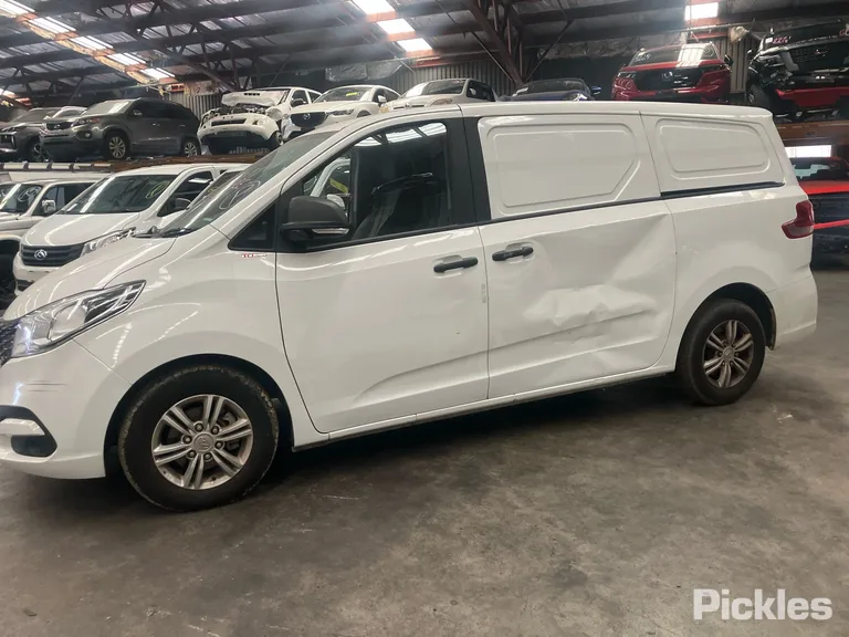 2025 LDV G10 Used VIN LSKG4GL13RA136138 – dashboard