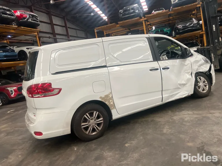 2025 LDV G10 Used VIN LSKG4GL13RA136138 – undercarriage