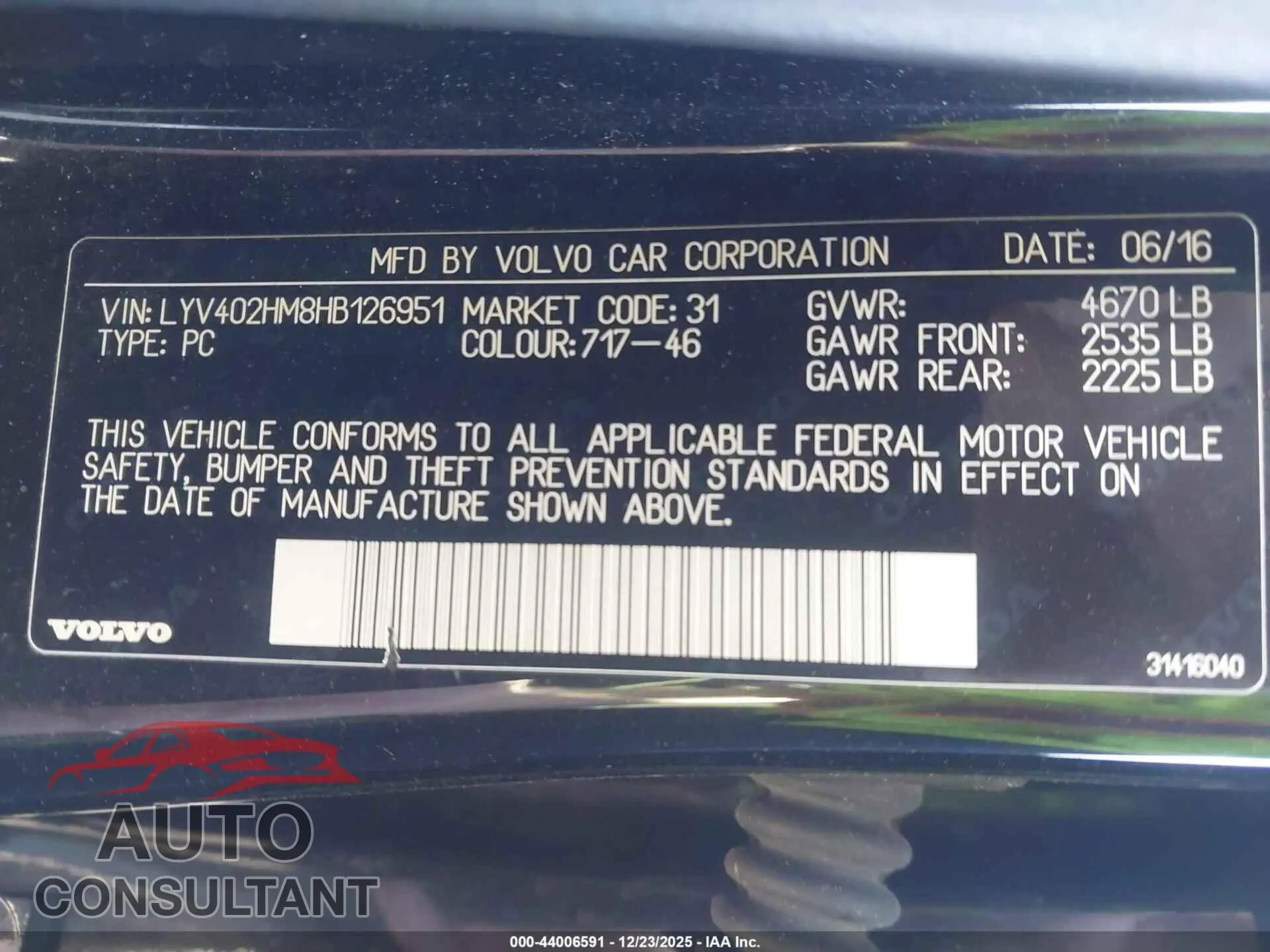 2017 VOLVO S60 INSCRIPTION Damaged VIN LYV402HM8HB126951 – trunk area 2017 VOLVO S60 INSCRIPTION Damaged VIN LYV402HM8HB126951 – trunk area