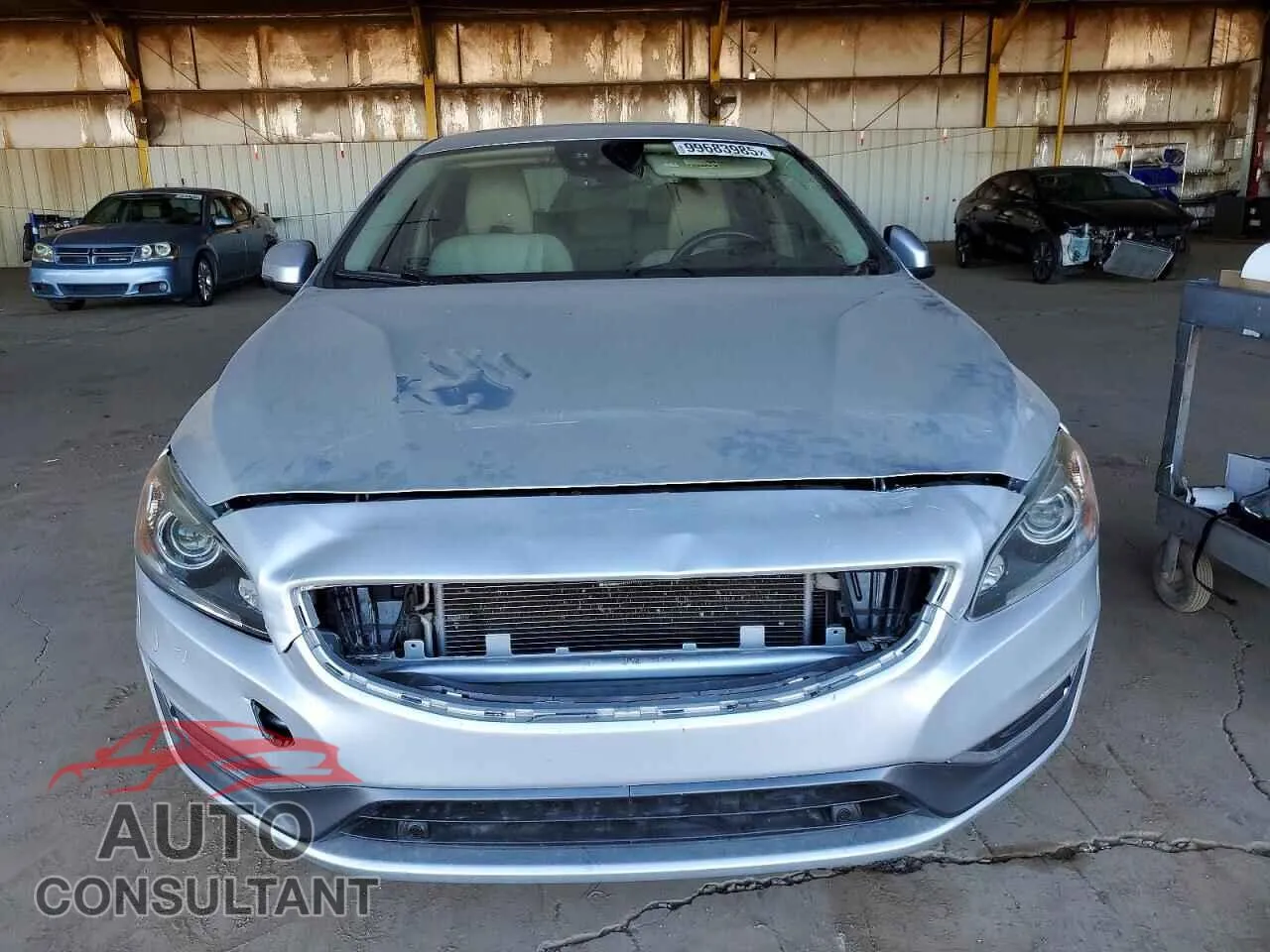 2017 VOLVO S60 Damaged VIN LYV402HMXHB131813 – interior seats