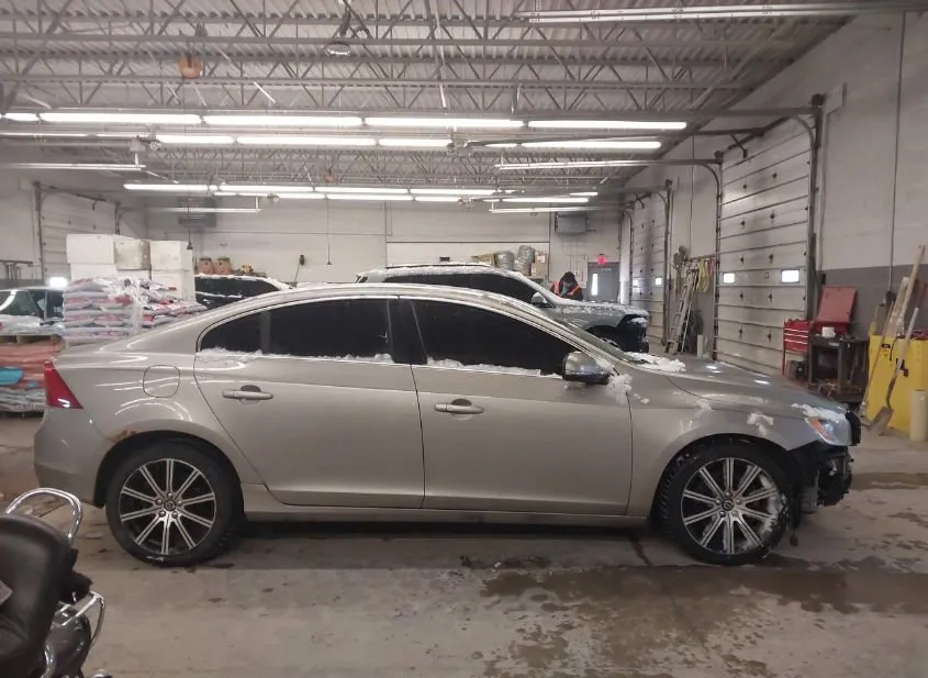 2016 VOLVO S60 Used VIN LYV612TK9GB096580 – rear exterior