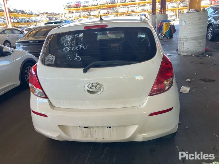 2012 Hyundai i20 Used VIN MALBB51CMDM447211 – rear exterior 2012 Hyundai i20 Used VIN MALBB51CMDM447211 – rear exterior