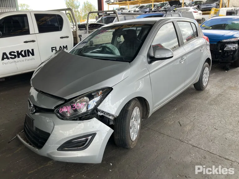 2015 Hyundai i20 Used VIN MALBB51CMFM696298 – side profile