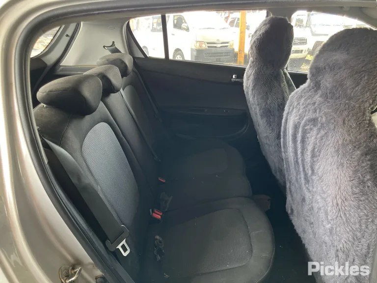 2015 Hyundai i20 Used VIN MALBB51CMFM696298 – dashboard