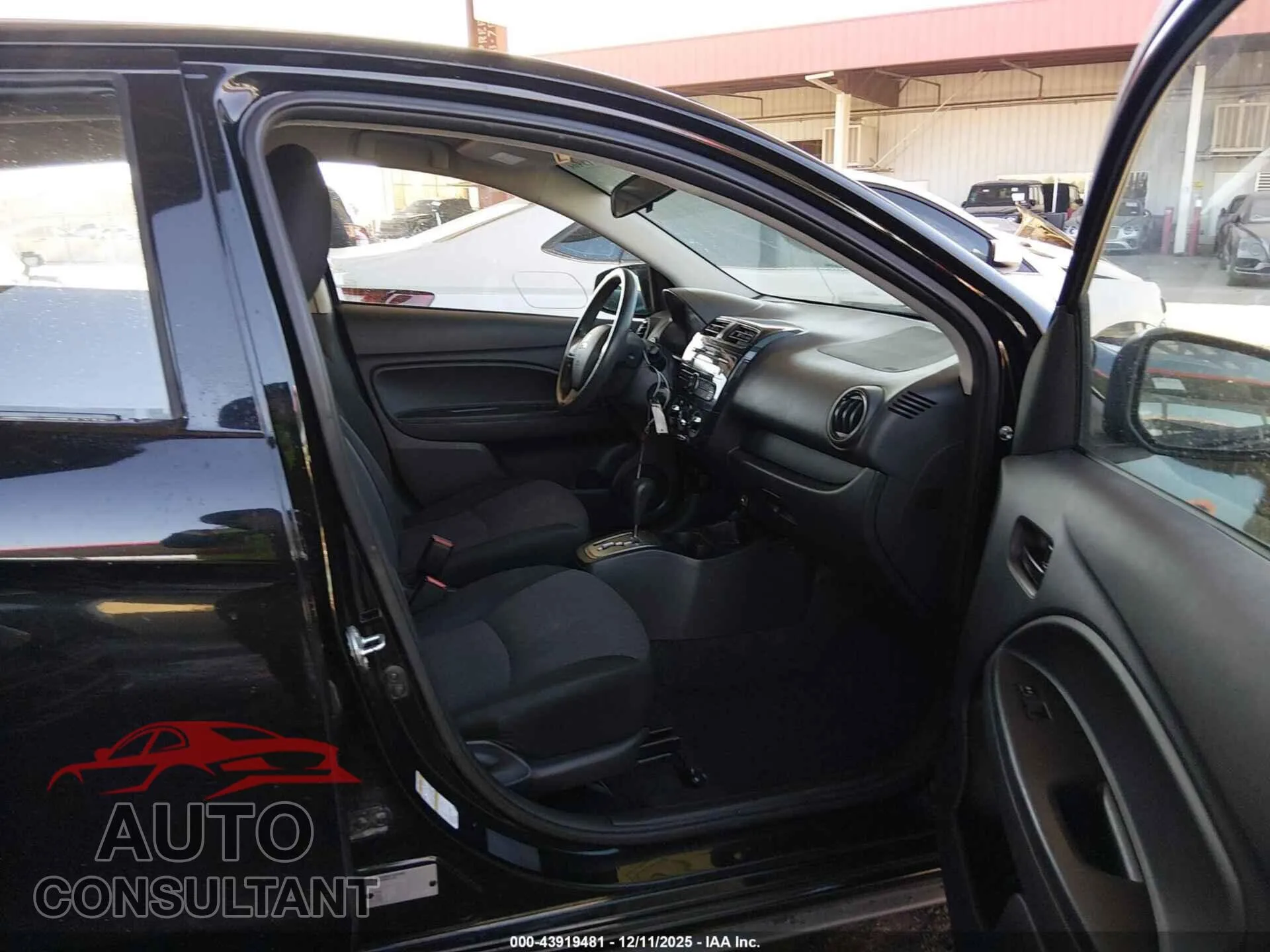 2017 MITSUBISHI MIRAGE Damaged VIN ML32A3HJ9HH004231 – interior seats