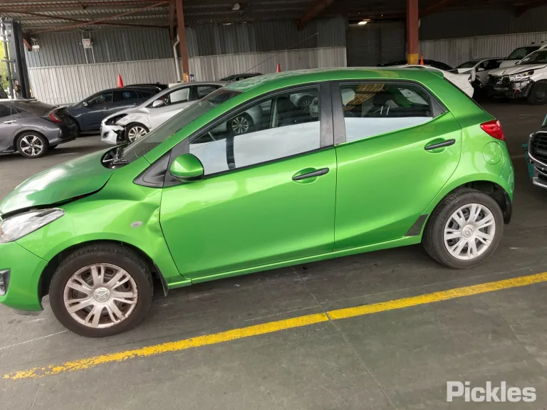 2010 Mazda 2 Damaged VIN MM0DE10Y100139444 – exterior detail