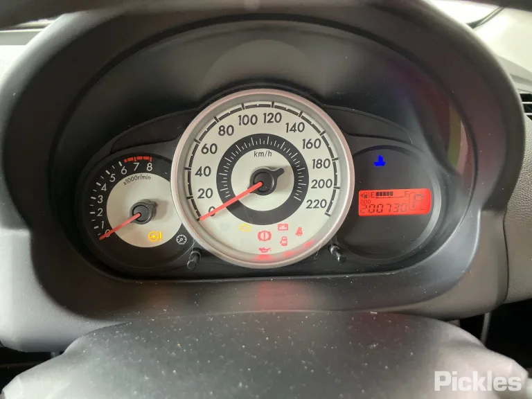 2010 Mazda 2 Damaged VIN MM0DE10Y100139444 – odometer reading