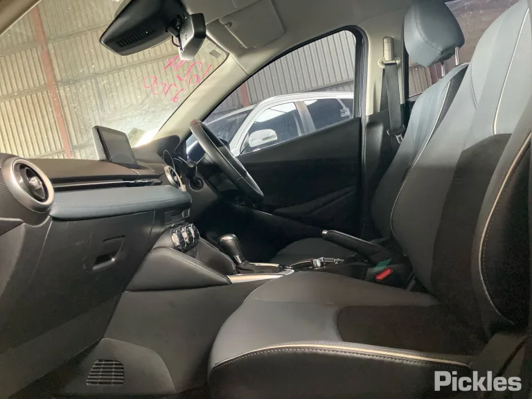 2022 Mazda 2 Damaged VIN MM0DJ2HAA0W839697 – photo 22