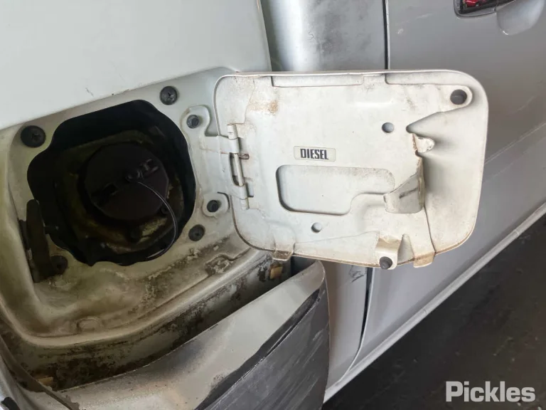 2011 Mazda BT-50 Damaged VIN MM0UNY0E400899909 – photo 15