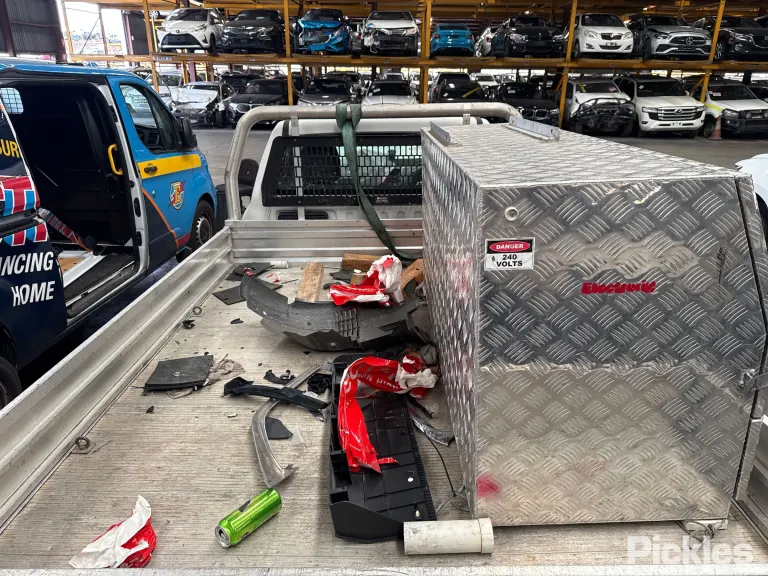 2017 Mazda BT-50 Damaged VIN MM0UR0YE100783449 – photo 14