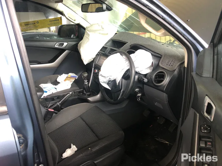 2015 Mazda BT-50 Used VIN MM0UR0YF100513012 – photo 17