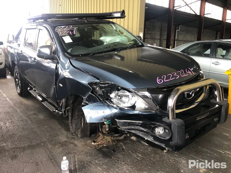 2015 Mazda BT-50 Used VIN MM0UR0YF100513012 – photo 33