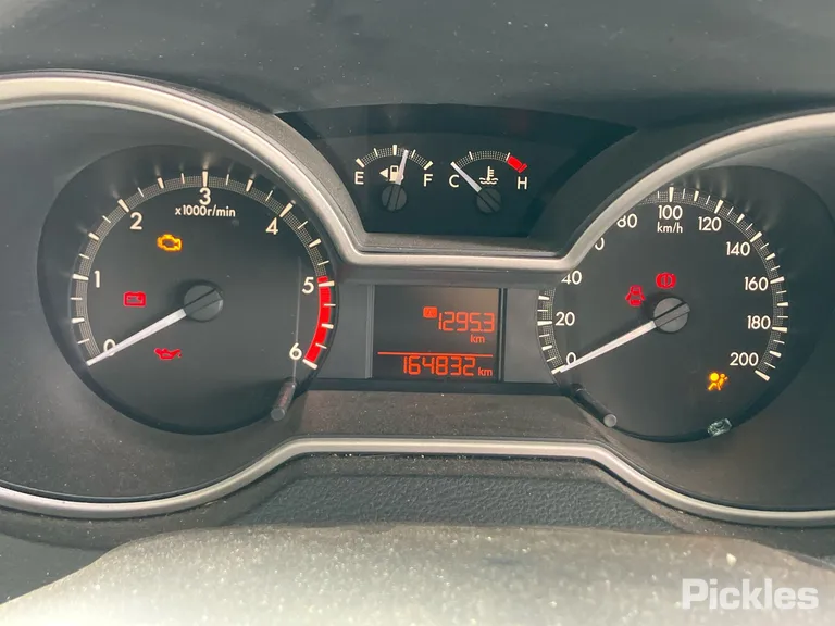 2017 Mazda BT-50 Used VIN MM0UR0YG100679357 – rear exterior