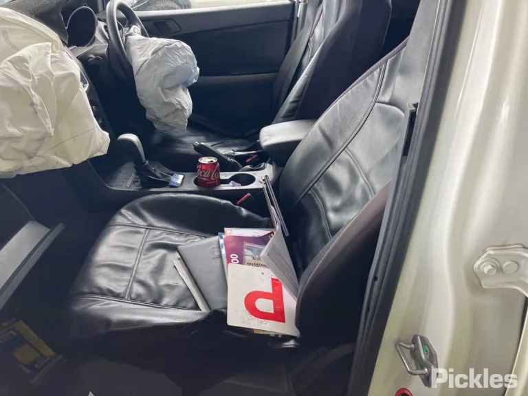 2019 Mazda BT-50 Damaged VIN MM0UR0YG100999677 – exterior detail