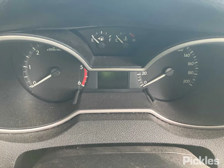 2019 Mazda BT-50 Damaged VIN MM0UR0YG100999677 – photo 22