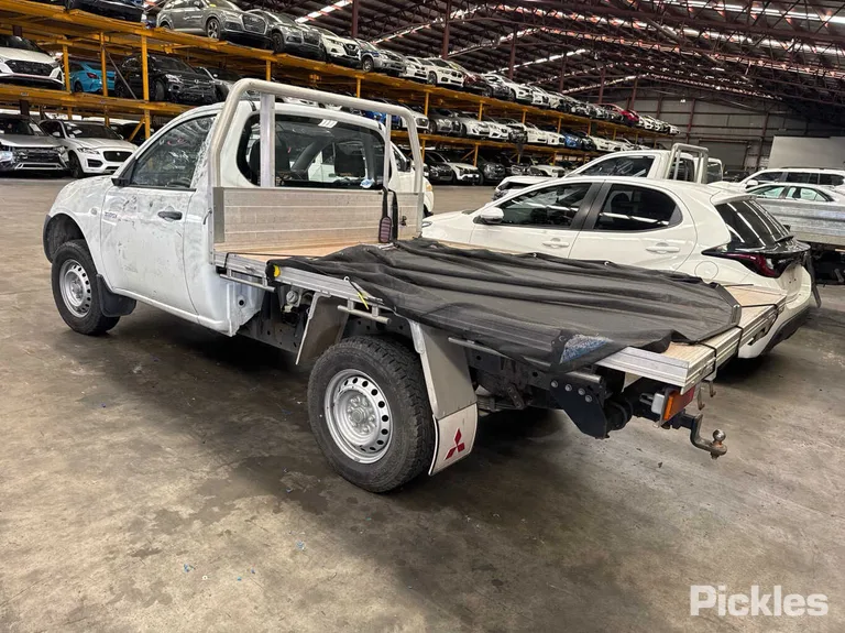 2013 Mitsubishi Triton Used VIN MMAENKA50DD012363 – photo 22